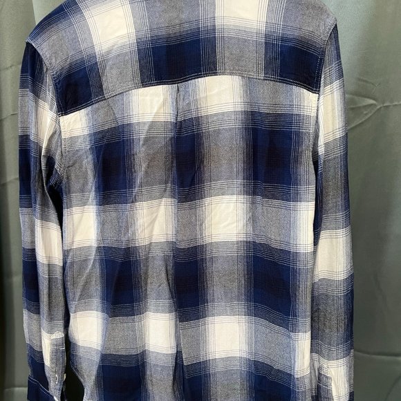 Levi's Boyfriend Fit Cotton Flannel Long-Sleeve Shirt Blue Plaid Size M - Picture 6 of 10